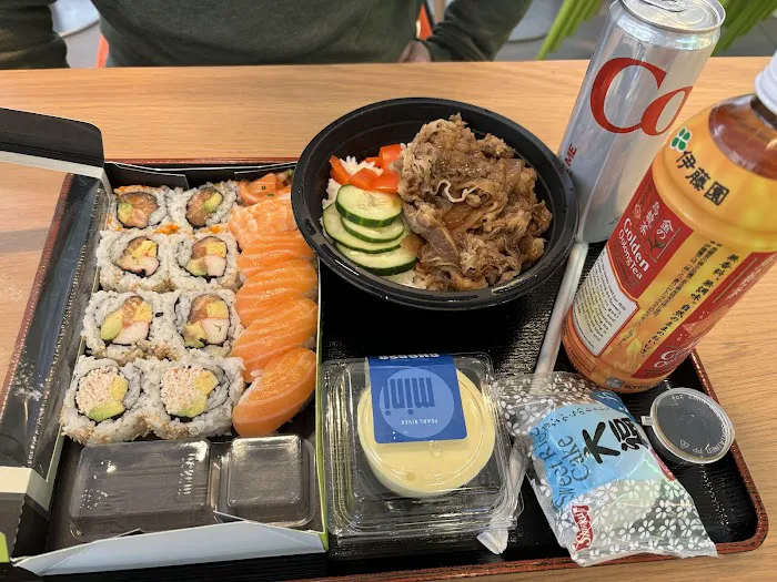 Wasabi sushi & bento Picture 10