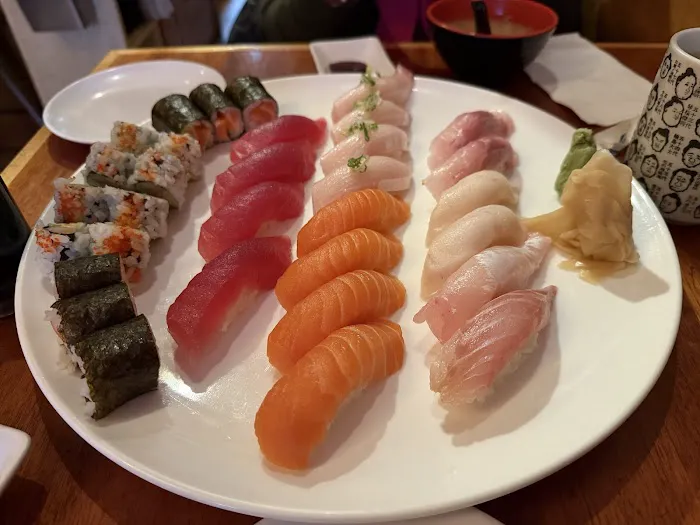 Quan Sushi Grill Picture 1