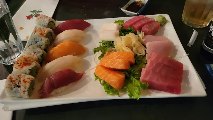 Sakura Sushi & Thai Cuisine Picture 1