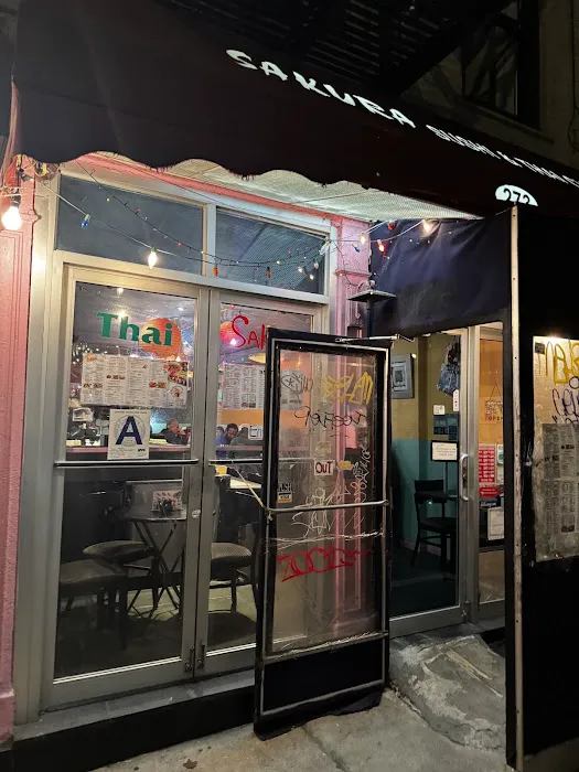Sakura Sushi & Thai Cuisine Picture 7