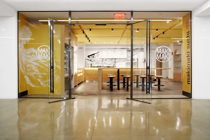 MakiMaki Sushi - 1 NY Plaza Picture 5