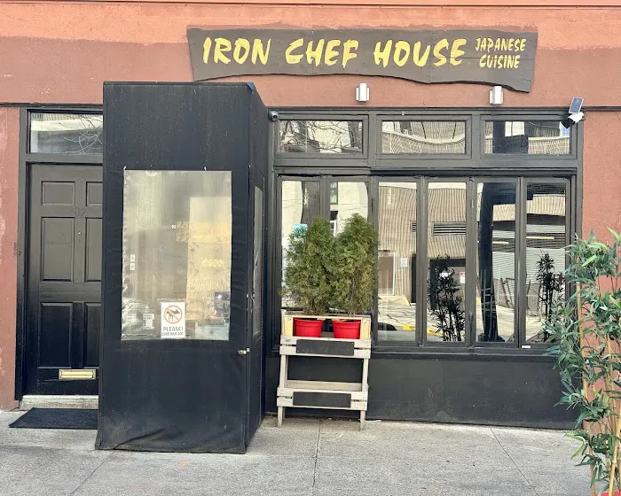 Iron Chef House Picture 6