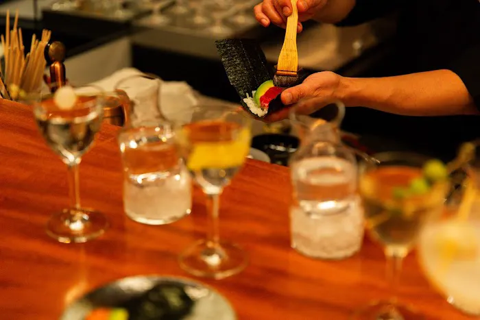 The Hand Roll Bar Picture 4