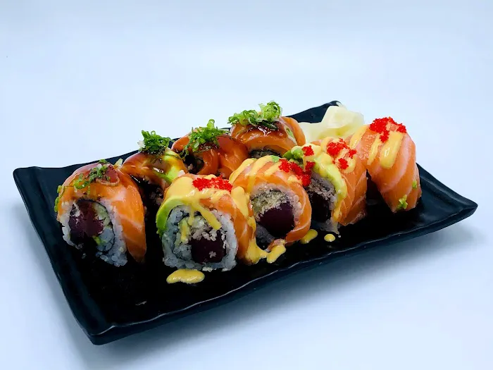 Poke and Roll Sushi Picture 1