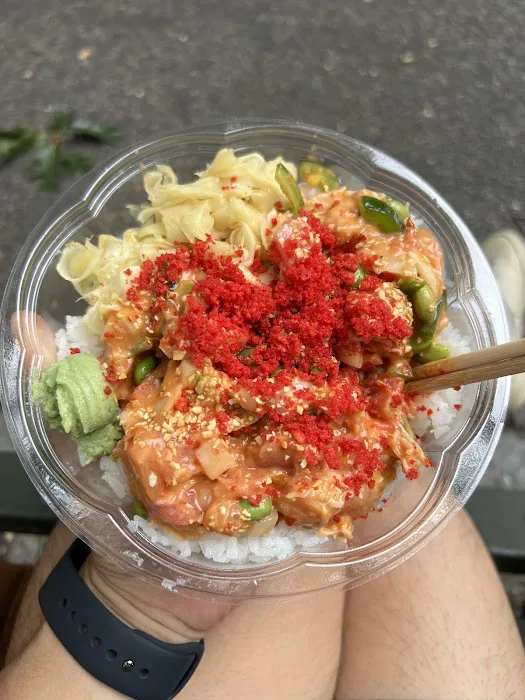 Poke and Roll Sushi Picture 2