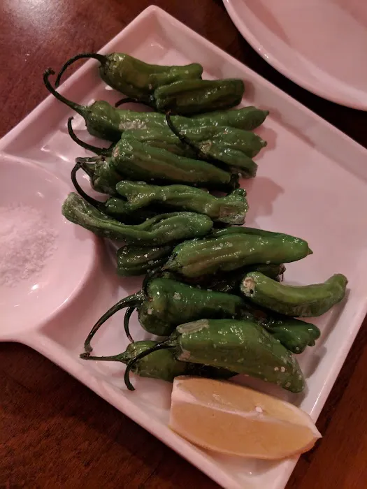 MoMo Sushi Picture 9
