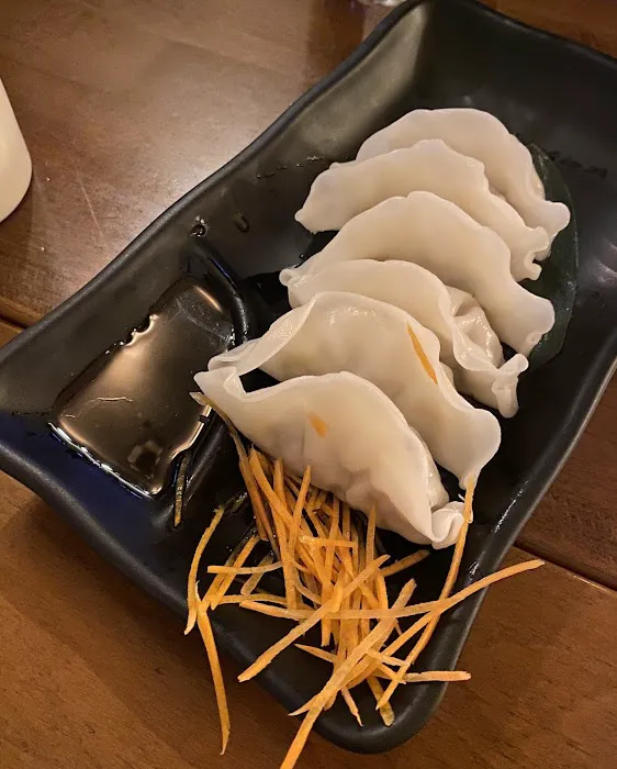 MoMo Sushi Picture 3