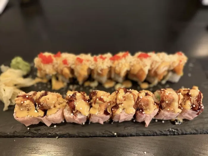 MoMo Sushi Picture 5