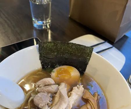 Momo Ramen