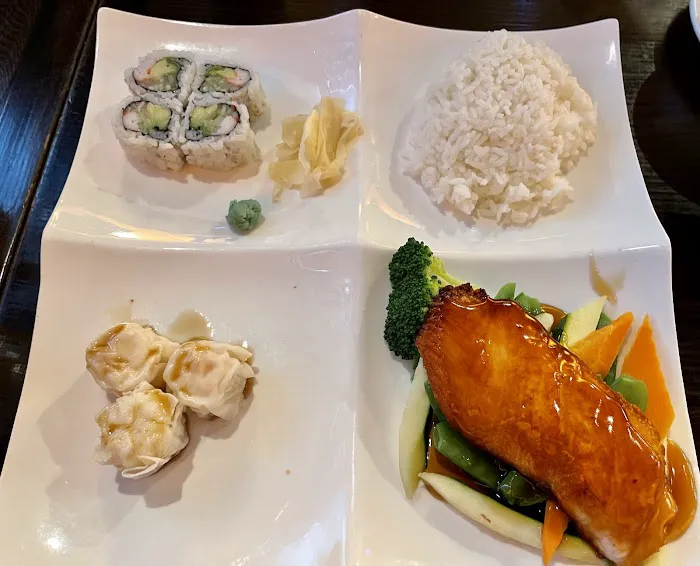 Hiroto Sushi Picture 8