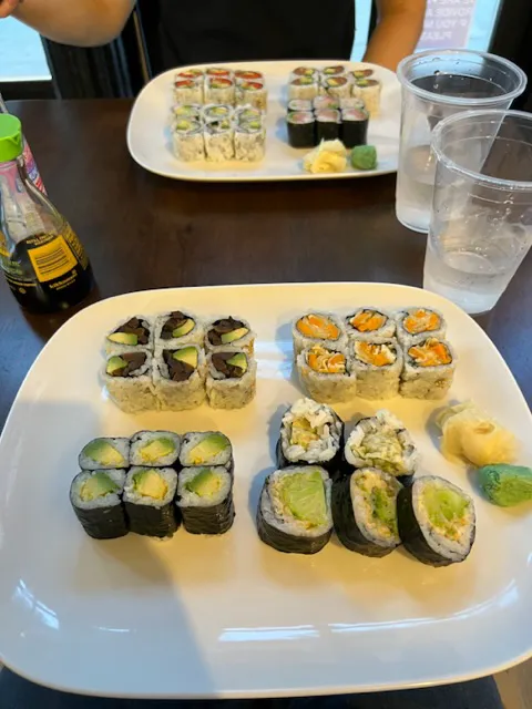 Hiroto Sushi Picture 3