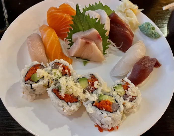 Hiroto Sushi Picture 4
