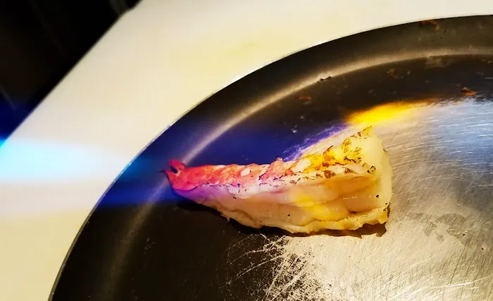 Daigo Sushi Roll Bar Picture 2