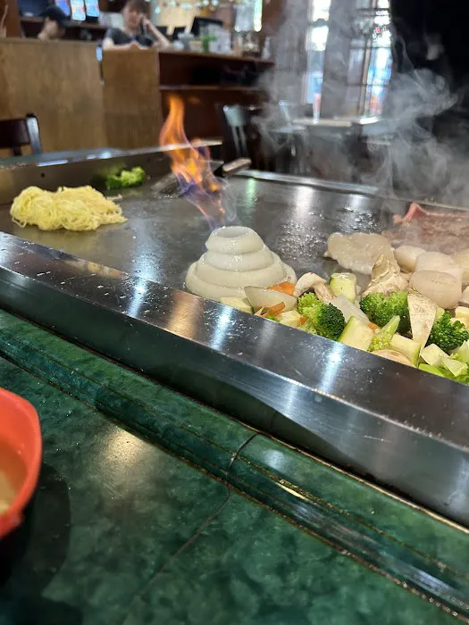 Natto hibachi and sushi Picture 3