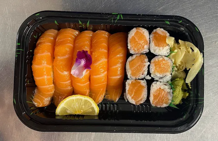 kiku sushi Picture 3