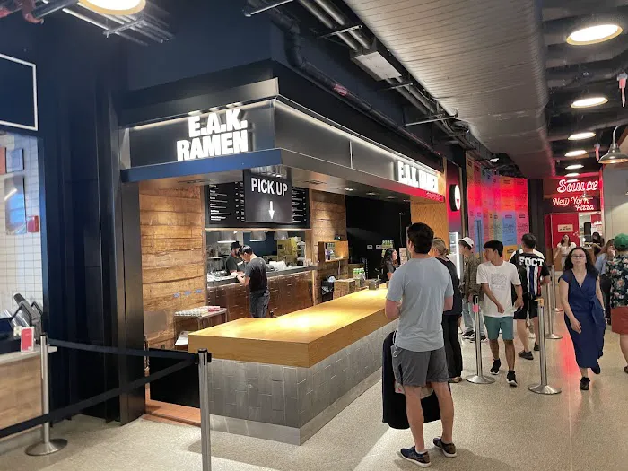 E.A.K. RAMEN by MACHIDA SHOTEN Moynihan Train Hall Picture 5