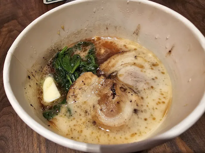 E.A.K. RAMEN by MACHIDA SHOTEN Moynihan Train Hall Picture 4