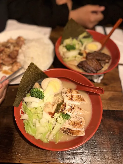 Sushi & Noodles Picture 3