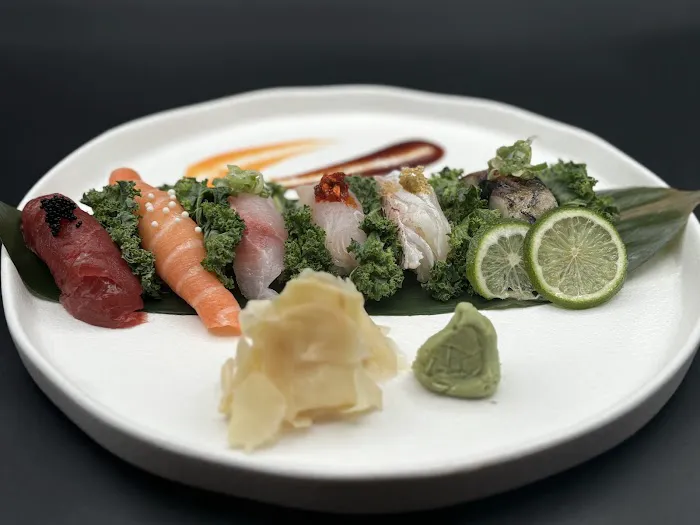 Sushi Shiro Bar and Grill Picture 5