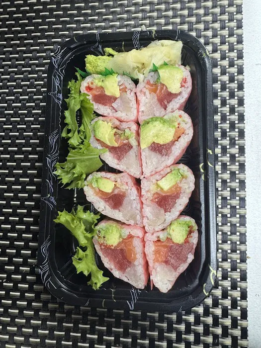Momo Sushi Picture 3