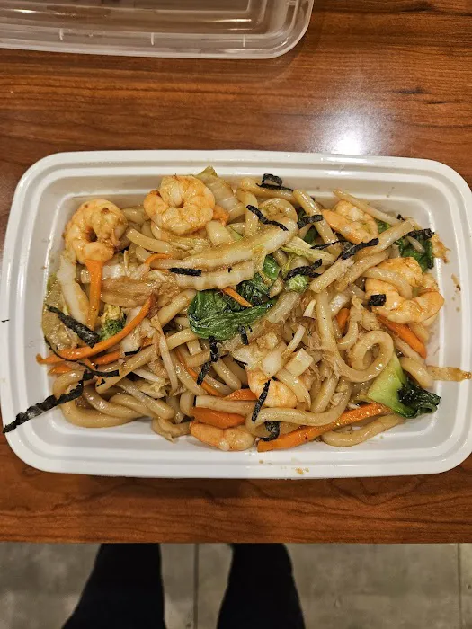 Momo Sushi Picture 5