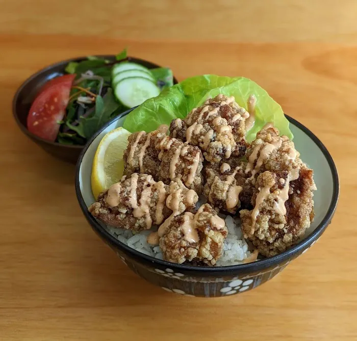 Momo Test Kitchen Picture 6