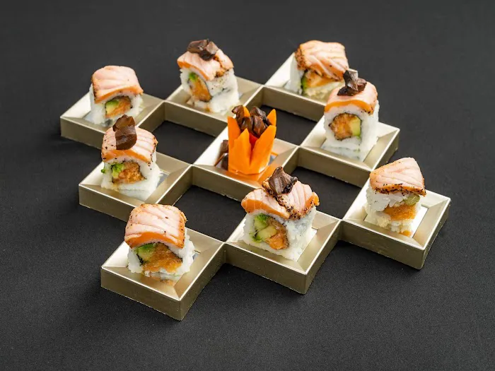 Sushi Meshuna - Borough Park Picture 4