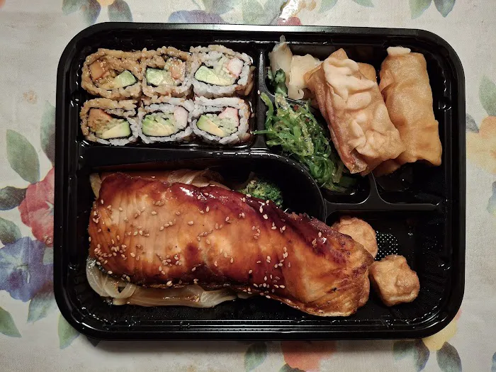 Bay Sushi Picture 4