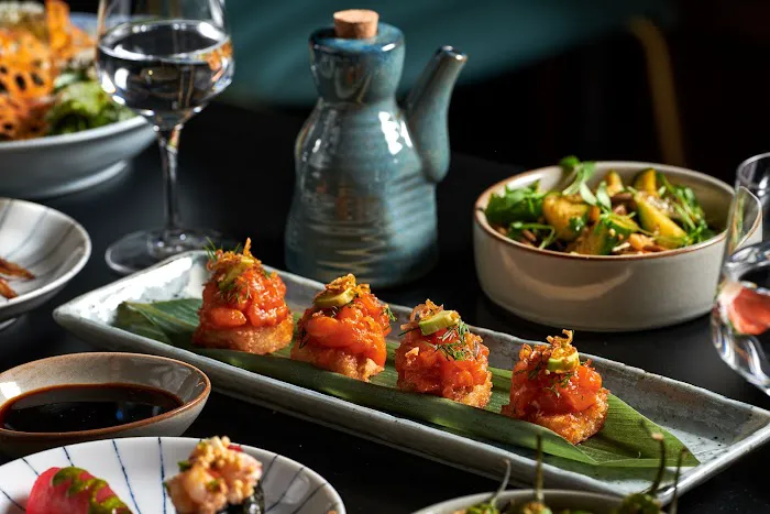 Crave Sushi Bar Picture 2