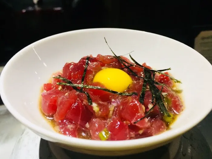 GU JAPANESE FUSION SUSHI & BAR Picture 2