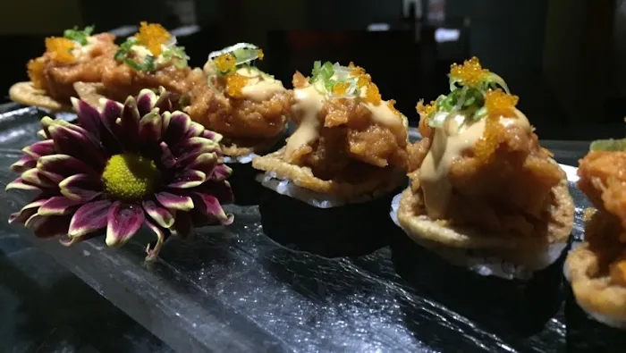 GU JAPANESE FUSION SUSHI & BAR Picture 3
