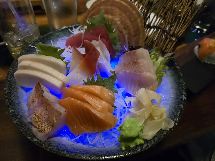 GU JAPANESE FUSION SUSHI & BAR Picture 6