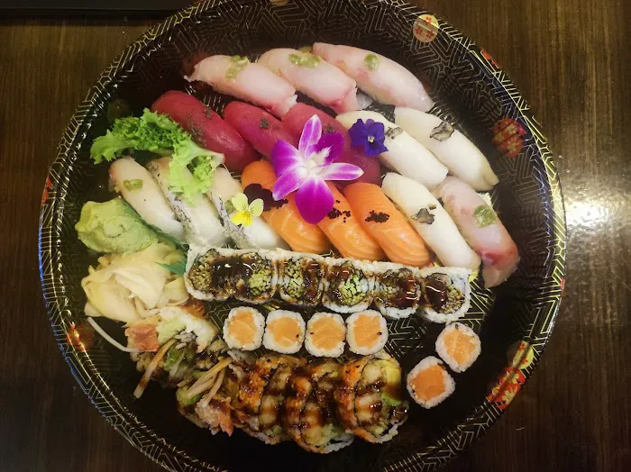 Yuzu Sushi Japanese Cuisine Picture 2