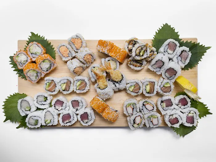 MakiMaki Sushi - Central Park South Picture 5