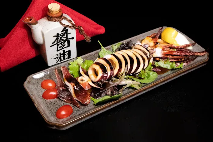 Izakaya Sushi & Lounge Picture 9