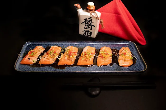 Izakaya Sushi & Lounge Picture 8