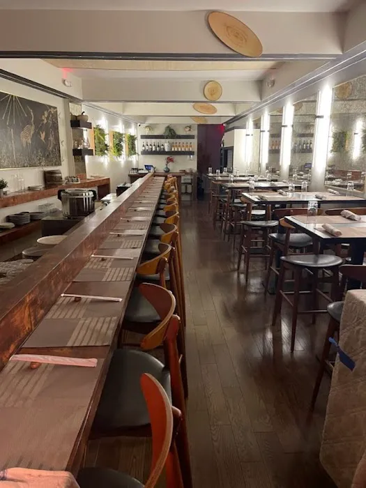 Daikon Sushi Bar Picture 1