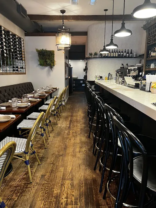 Daikon Sushi Bar Picture 7