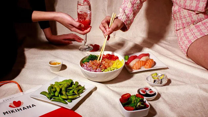 Mikihana Sushi & Poke Picture 3