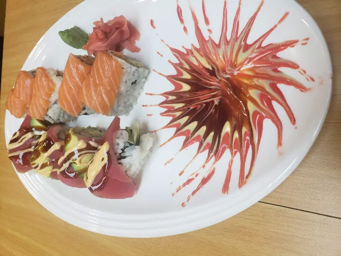 Sushi kingdom & Asian Fusion Picture 7
