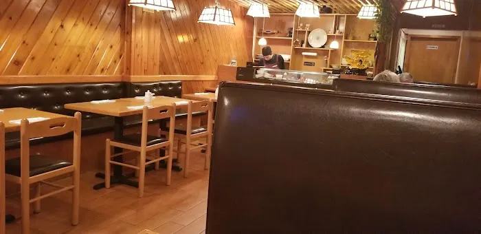 Mikado sushi restaurant Picture 2