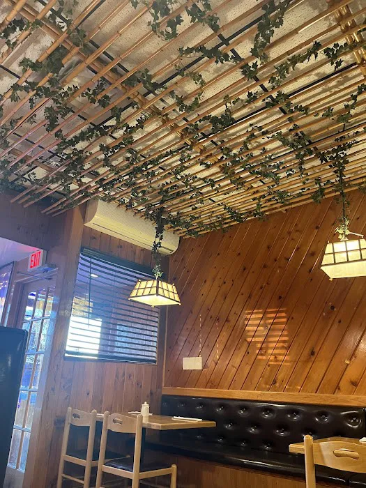 Mikado sushi restaurant Picture 4