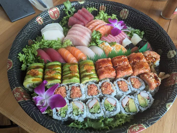 Qiu Sushi and Tea Bar Picture 1