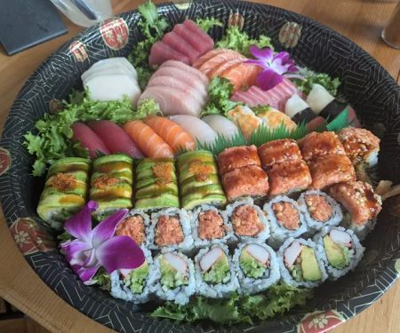 Qiu Sushi and Tea Bar