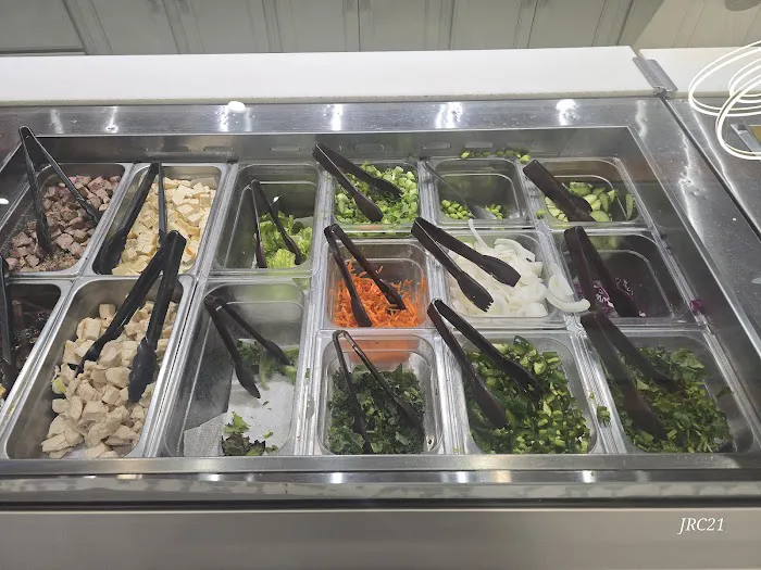 Poke Frisee ( ROCKVILLE CENTRE) Picture 1
