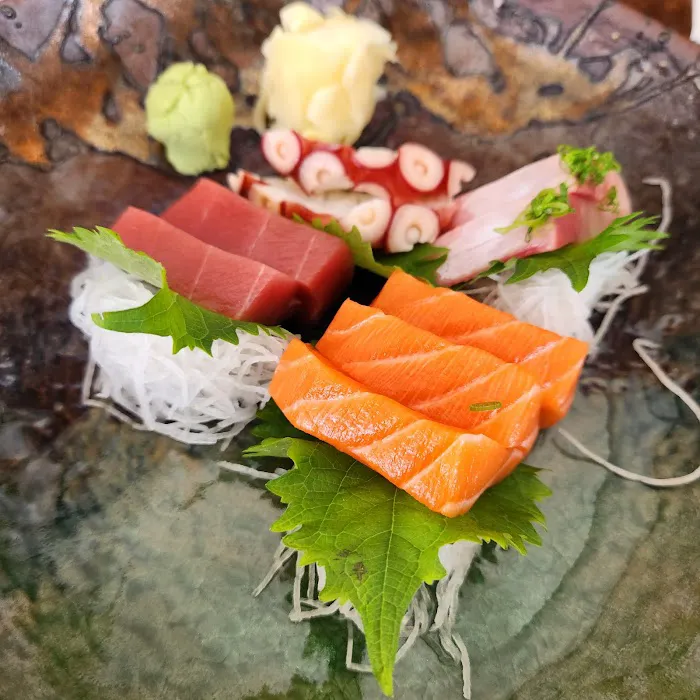 Nami Sushi Picture 7