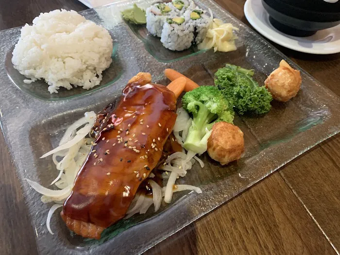 Fuji East Japanese Bistro Picture 7