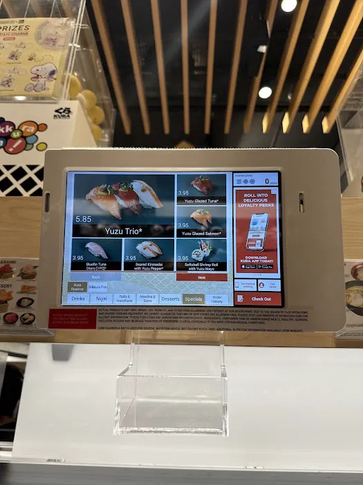 Kura Revolving Sushi Bar Picture 6