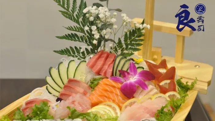 Yoi Sushi Picture 3