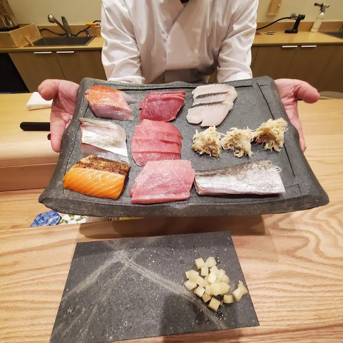 Sushi Akira Picture 9